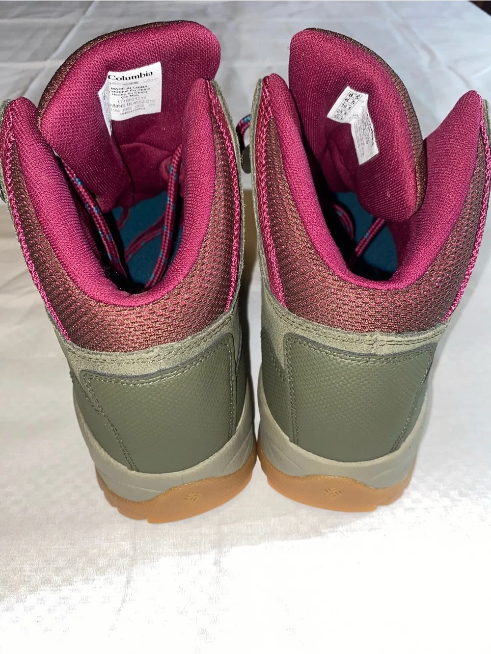 NWOT Columbia Olive Suede Winter Boots with Berry Trim
